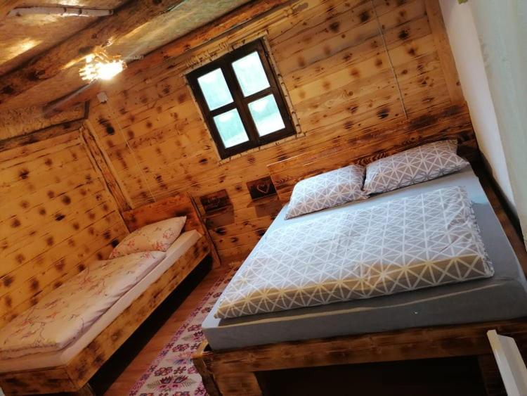 Etno Kuce Miljevic Hotel Sipovo ภายนอก รูปภาพ